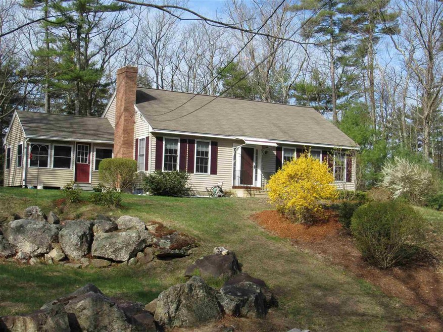 121 Twist Hill Rd, Dunbarton, NH 03046 - photo 1