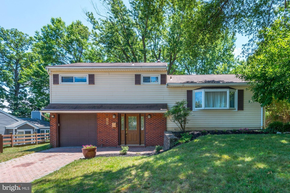 1109 Plover Dr, Halethorpe, MD 21227 - photo 1