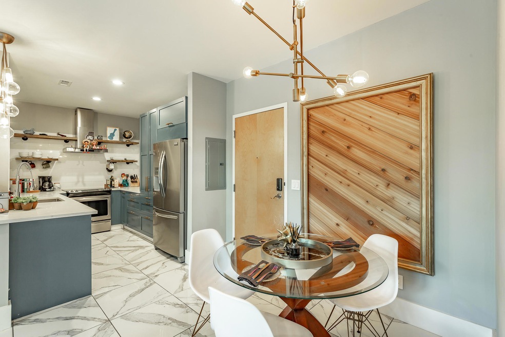 Dining/Kitchen