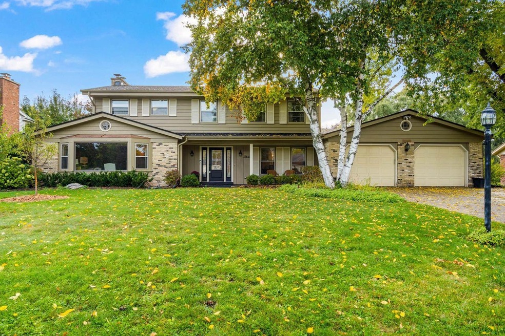 9445 N Fairway Circle