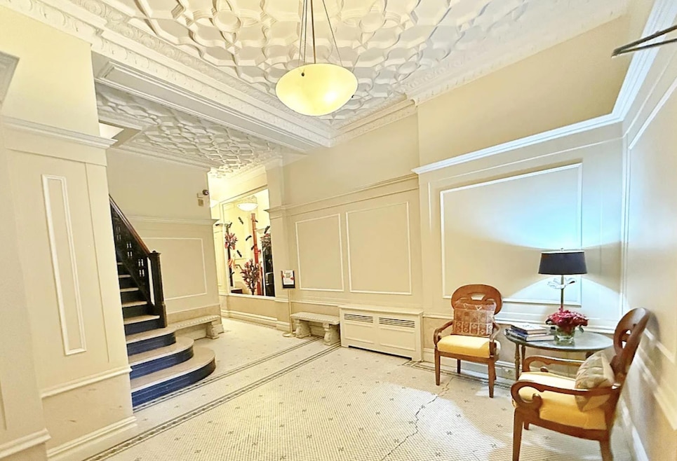 The Gramont unit 3-AA, New York, NY 10025 - photo 1