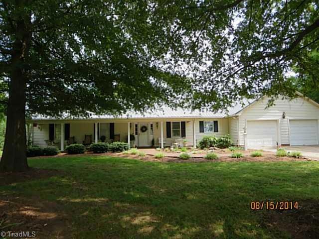 2836 Pisgah Church Rd, Asheboro, NC 27205 - photo 1