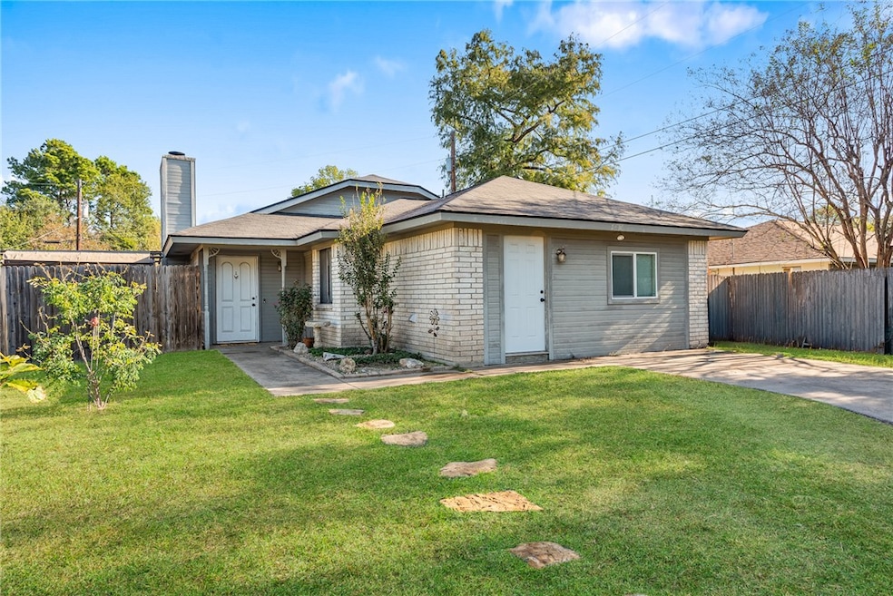 For Sale $219,900 • Co-Listing Agent