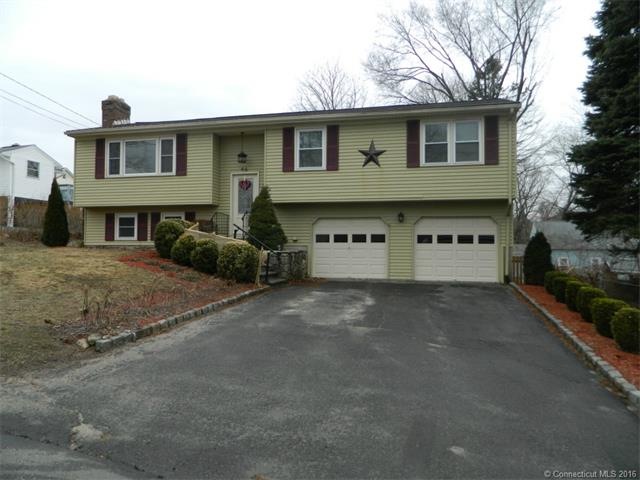 46 Pullen Ave, Oakville, CT 06779 - photo 1