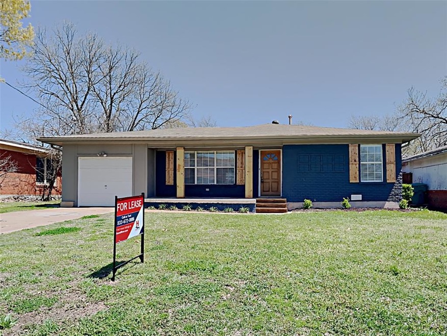 2215 N Alexander St, Sherman, TX 75092 - photo 1