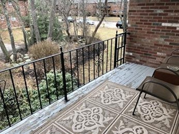 53 Fountain Ln unit 12, South Weymouth, MA 02190 - photo 1