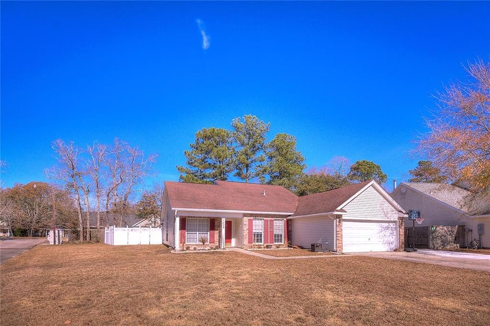 1409 Ellingsworth Dr, Slidell, LA 70461 - photo 1