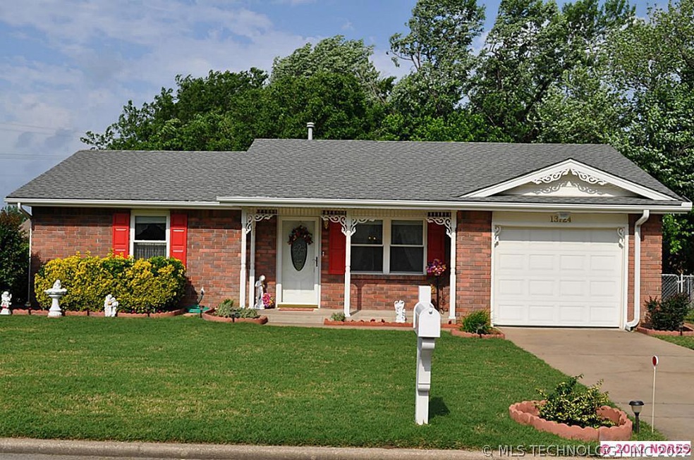 Great curb appeal! Full brick exterior. 30 year ro