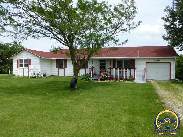 25913 Echo Cliff Rd, Maple Hill, KS 66507 - photo 1