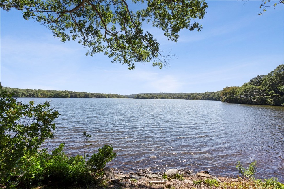 960 Gilbert Stuart Rd, Saunderstown, RI 02874 - photo 1