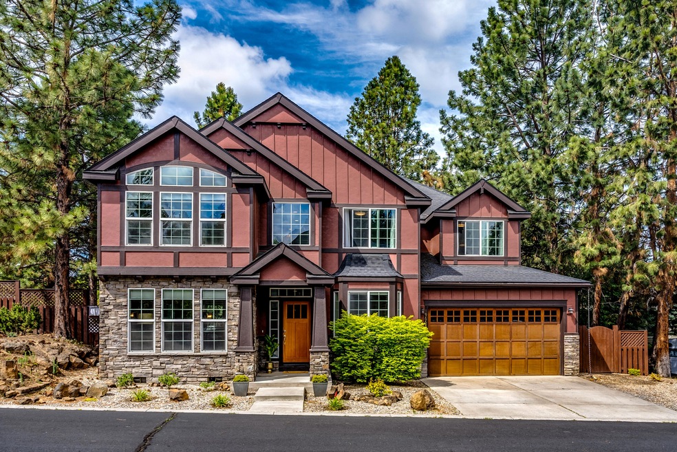 19668 Hollygrape St, Bend-25
