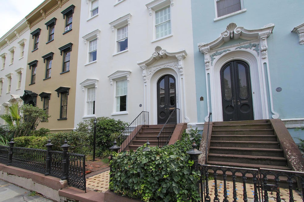 105-B Bull Street