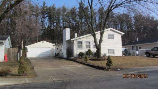 156 Sioux Ave, Carpentersville, IL 60110 - photo 1