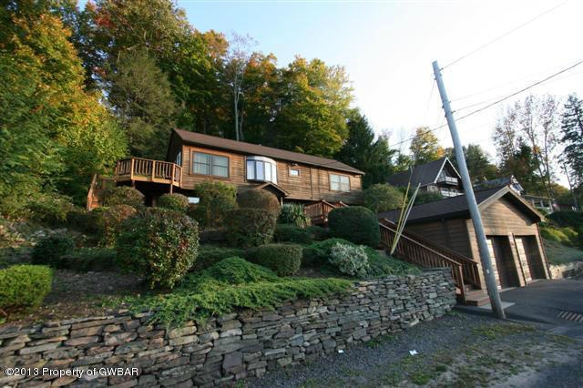 74 Lakeside Dr, Harveys Lake, PA 18618 - photo 1