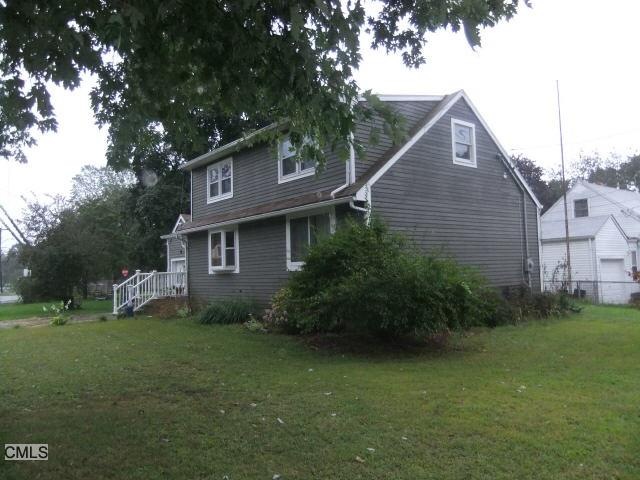 74 E Pasadena Place, Bridgeport, CT 06610 - photo 1