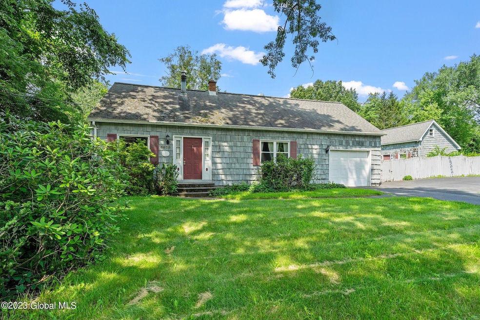 6075 Johnston Rd, Slingerlands, NY 12159 - photo 1