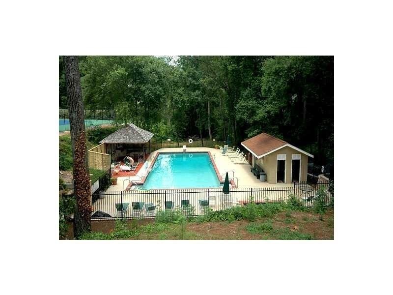 1372 Colony Dr, Marietta, GA 30068 - photo 1