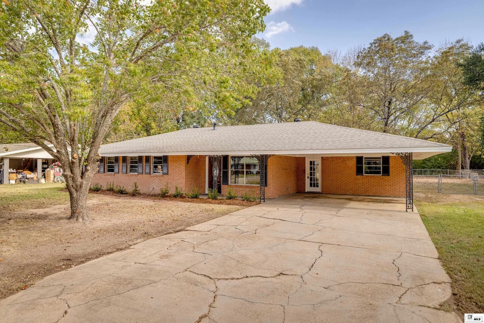 204 Belmont Cir, Monroe, LA 71203 - photo 1