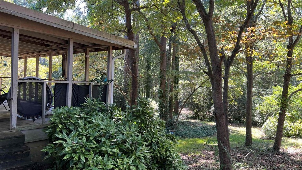 135 Davis Estates Rd, Athens, GA 30606 - photo 1