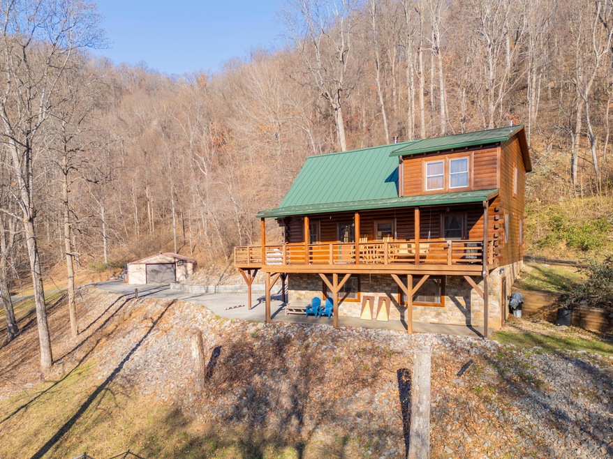Sold $595,000