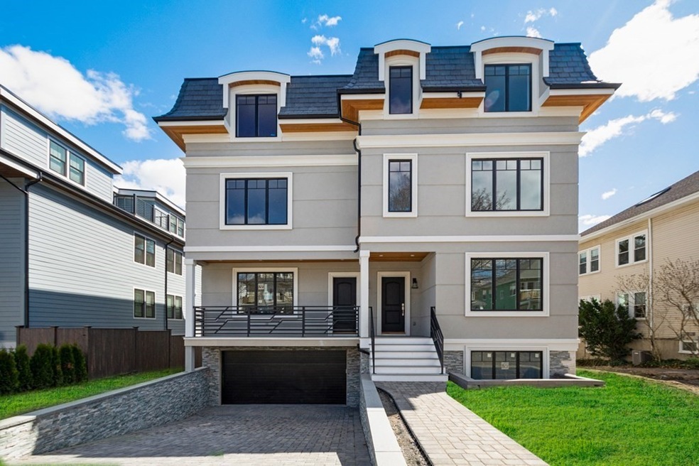 80 Verndale St unit 80, Brookline, MA 02446 - photo 1