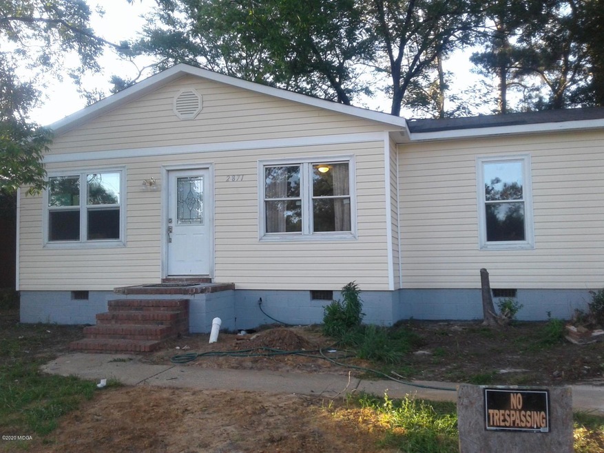 2871 Village Green Dr, Macon, GA 31206 - photo 1