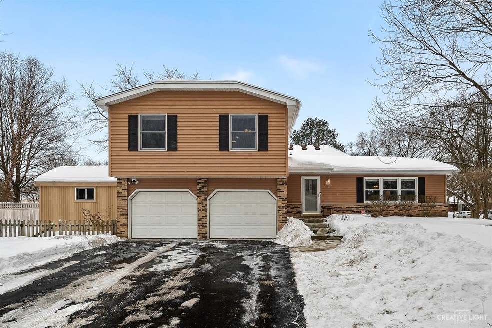 80 Redstart Rd, Naperville, IL 60565 - photo 1