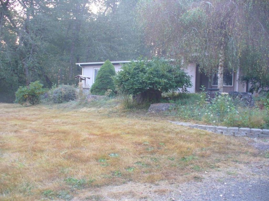 2404 Hunt St, Raymond, WA 98577 - photo 1