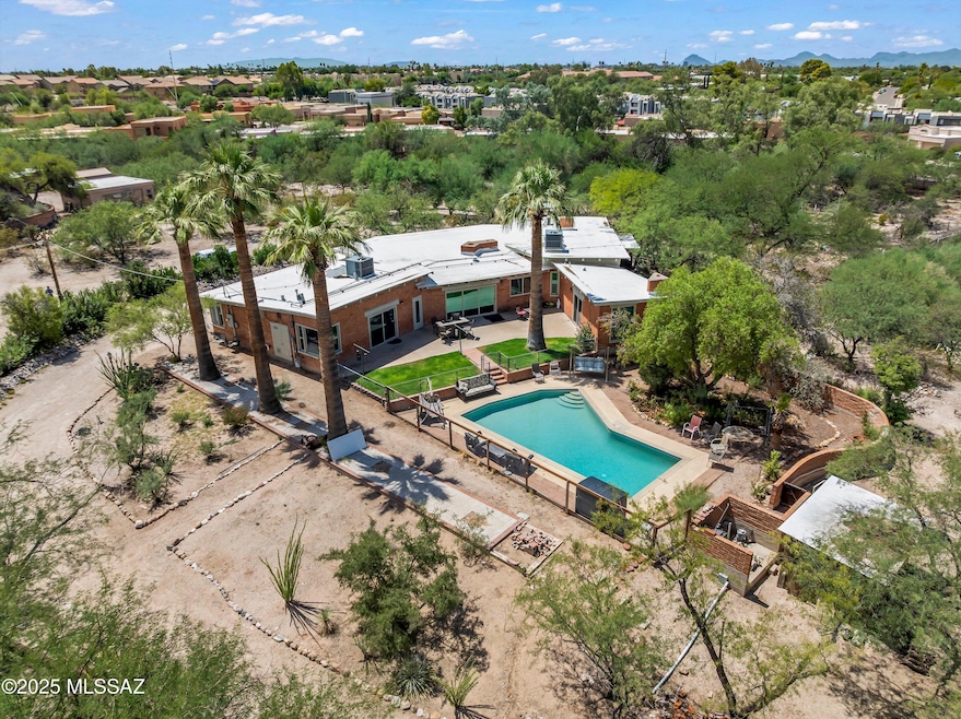 1285 N Speedway Place, Tucson, AZ 85715 - photo 1