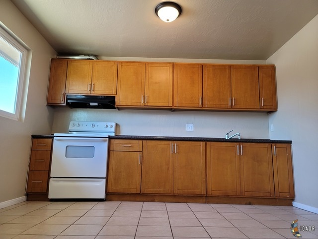 590 El Centro Ave unit 1, El Centro, CA 92243 - photo 1