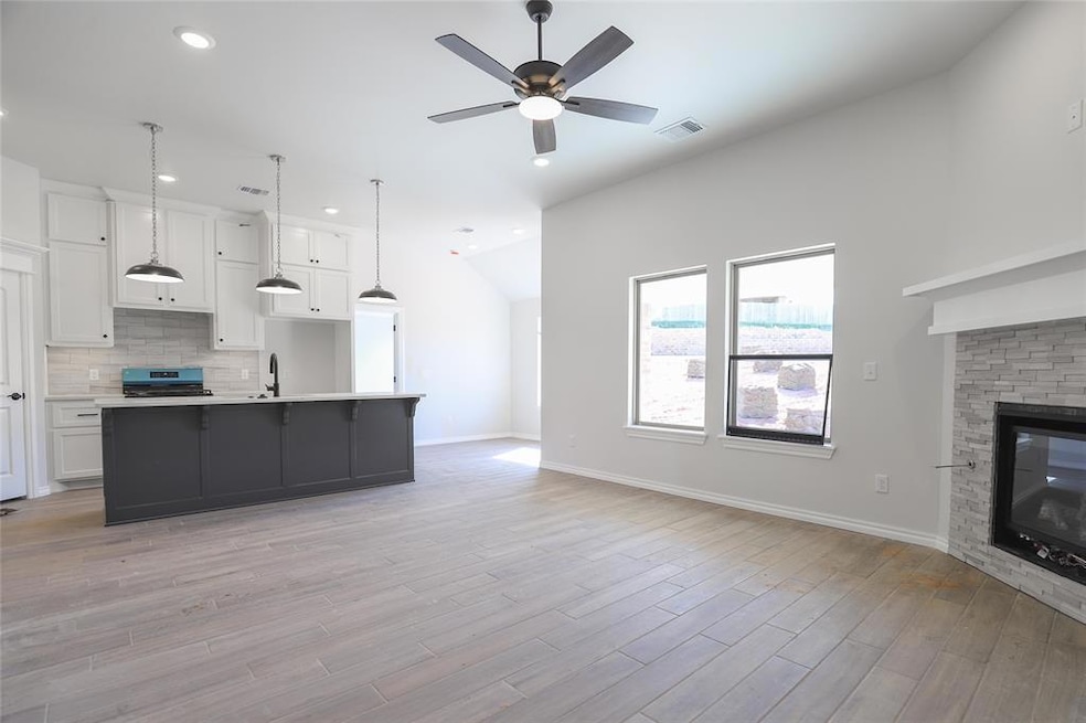 3125 Grapevine St, Edmond, OK 73034 - photo 1