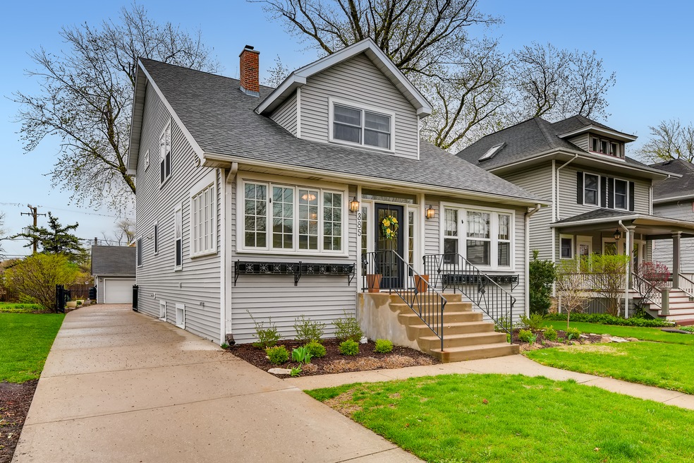 385 N Addison Ave, Elmhurst, IL 60126 - photo 1