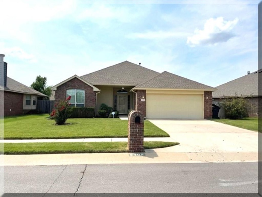 GREAT CURB APPEAL!