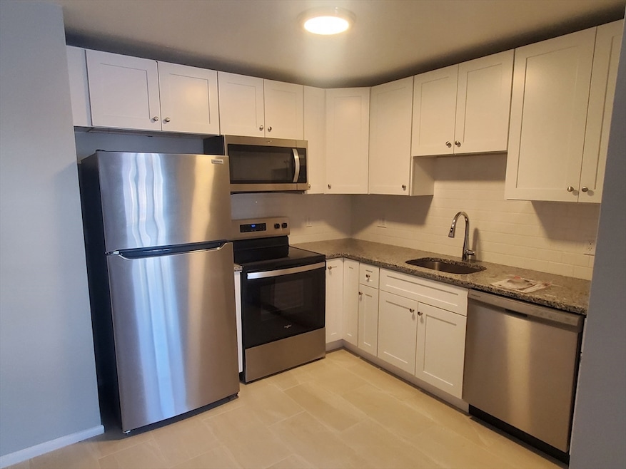 4 Oakcrest Rd unit 23, Boston, MA 02136 - photo 1