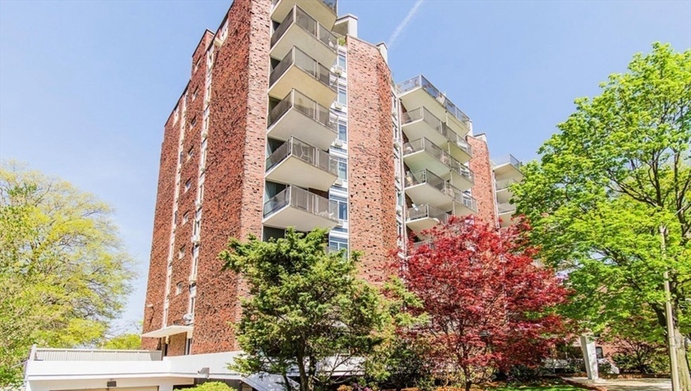 Winchester House Condominiums unit 210, Brookline, MA 02446 - photo 1