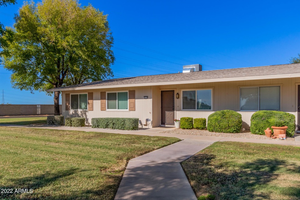 11158 W Emerald Dr, Sun City, AZ 85351 - photo 1