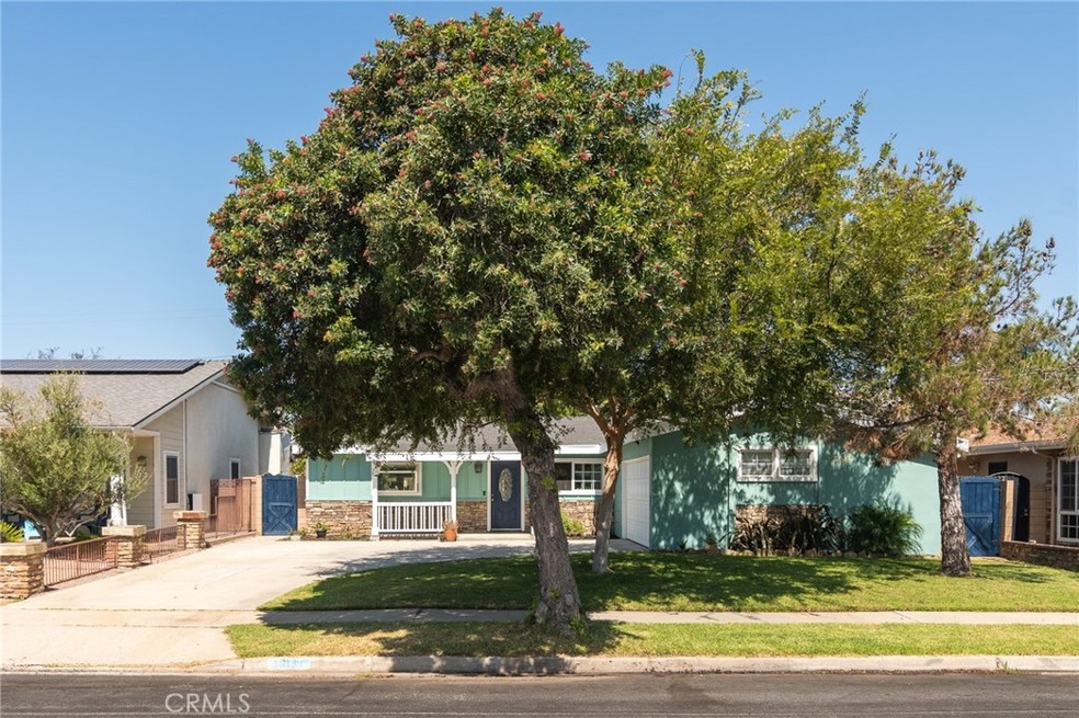 Sold $1,217,500 • Co-Listing Agent