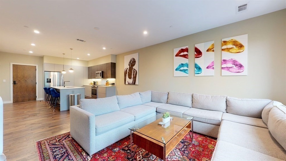 45 BURNETT ST Unit 212  