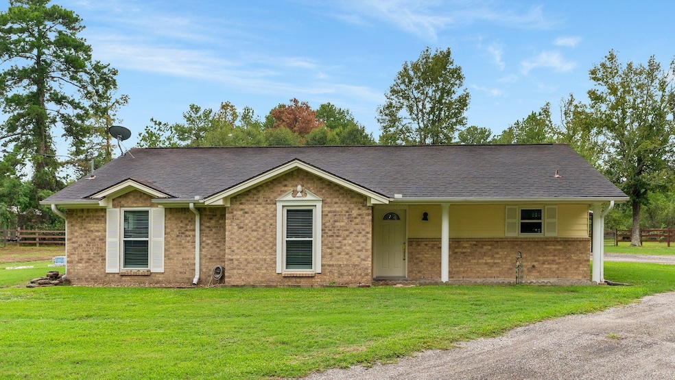 14668 Walker Rd, Conroe, TX 77302 - photo 1