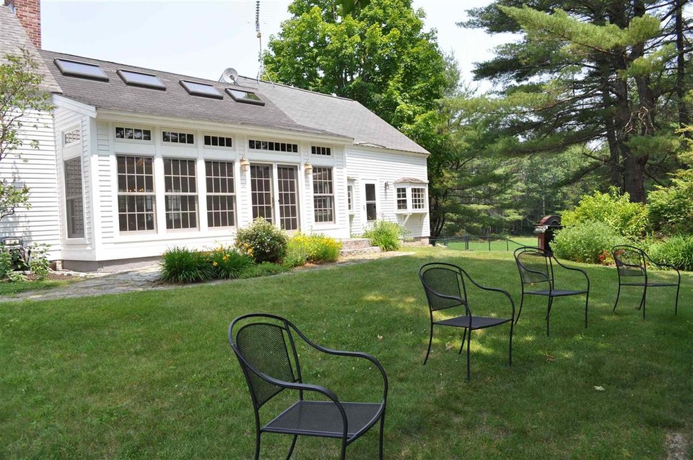 39 Sanborn Rd, Brookfield, NH 03872 - photo 1