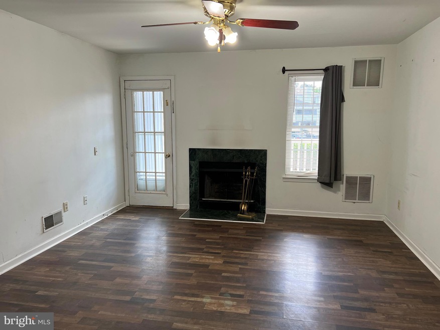 2204 Waters Edge Dr unit 45, Newark, DE 19702 - photo 1