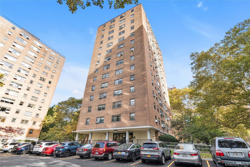 Queensview unit 11B, Astoria, NY 11106 - photo 1
