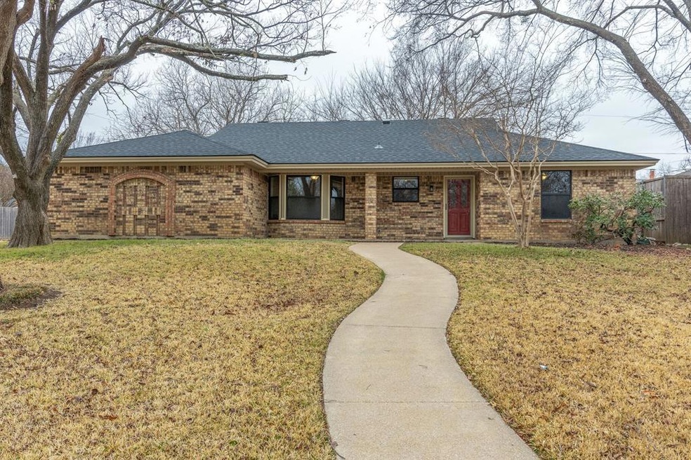 7701 Perkins Dr, North Richland Hills, TX 76182 - photo 1