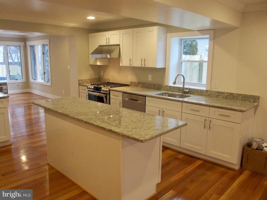 5305 Bangor Dr, Kensington, MD 20895 - photo 1