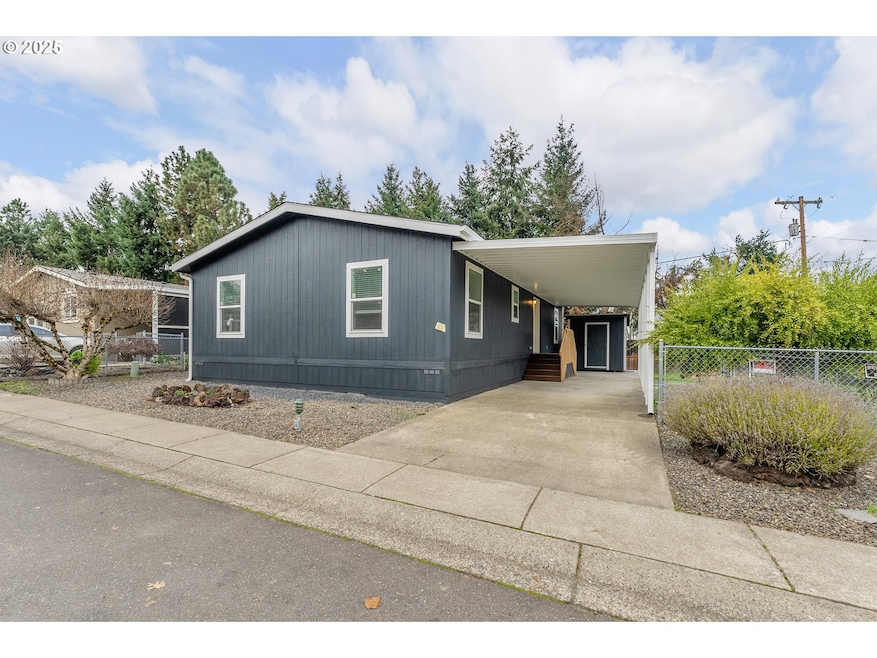 112 Twin Oaks Loop, Winston, OR 97496 - photo 1