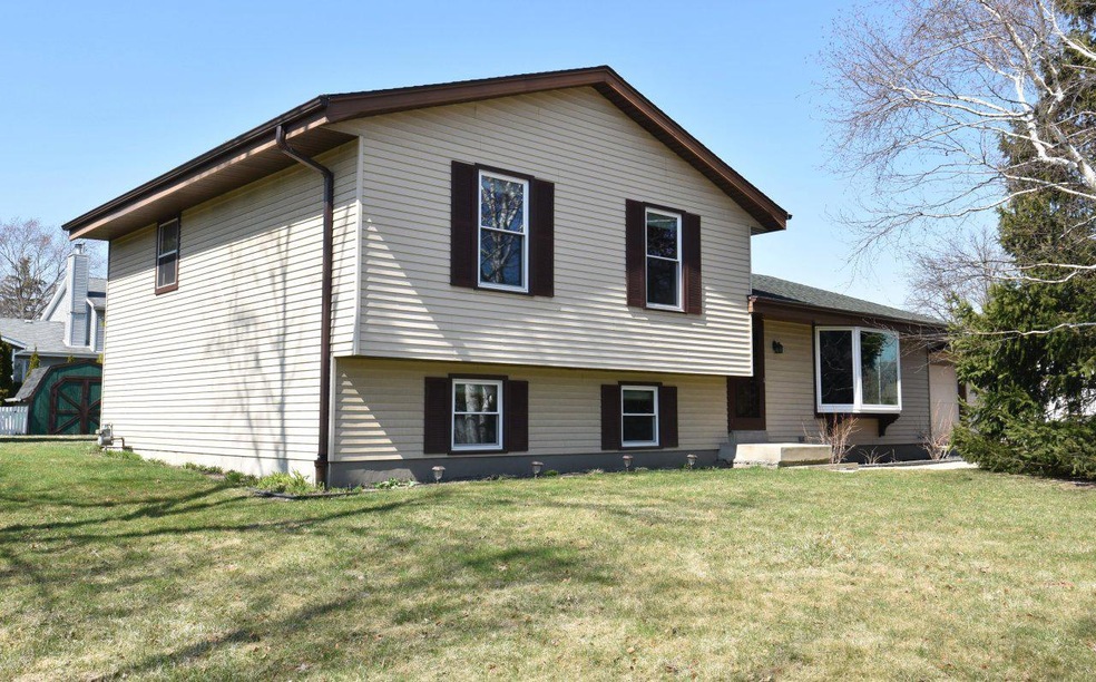 Great tri-level home!