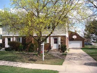 101 N Pine St, Elmhurst, IL 60126 - photo 1
