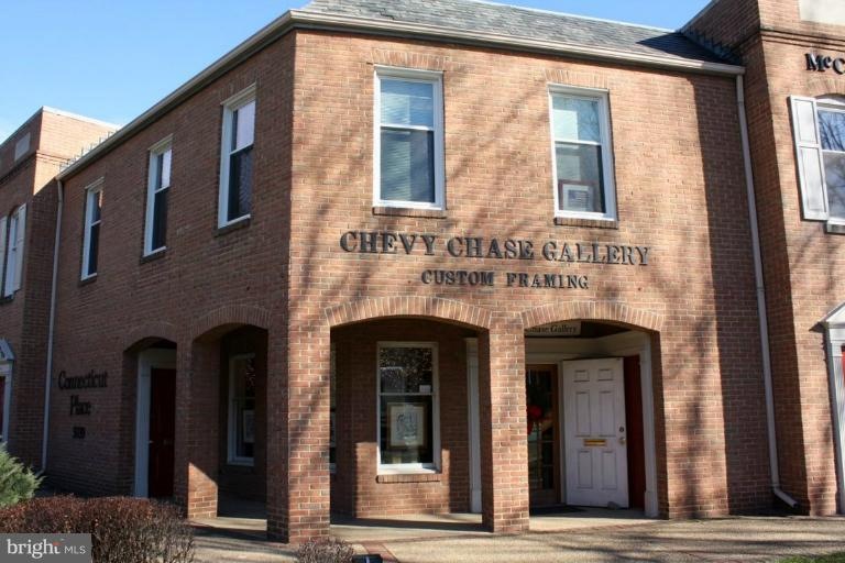 5039 Connecticut Ave NW unit T6, Washington, DC 20008 - photo 1