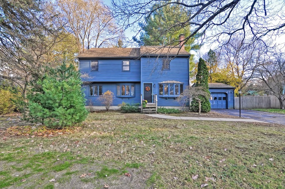 82 Pine St, Franklin, MA 02038 - photo 1