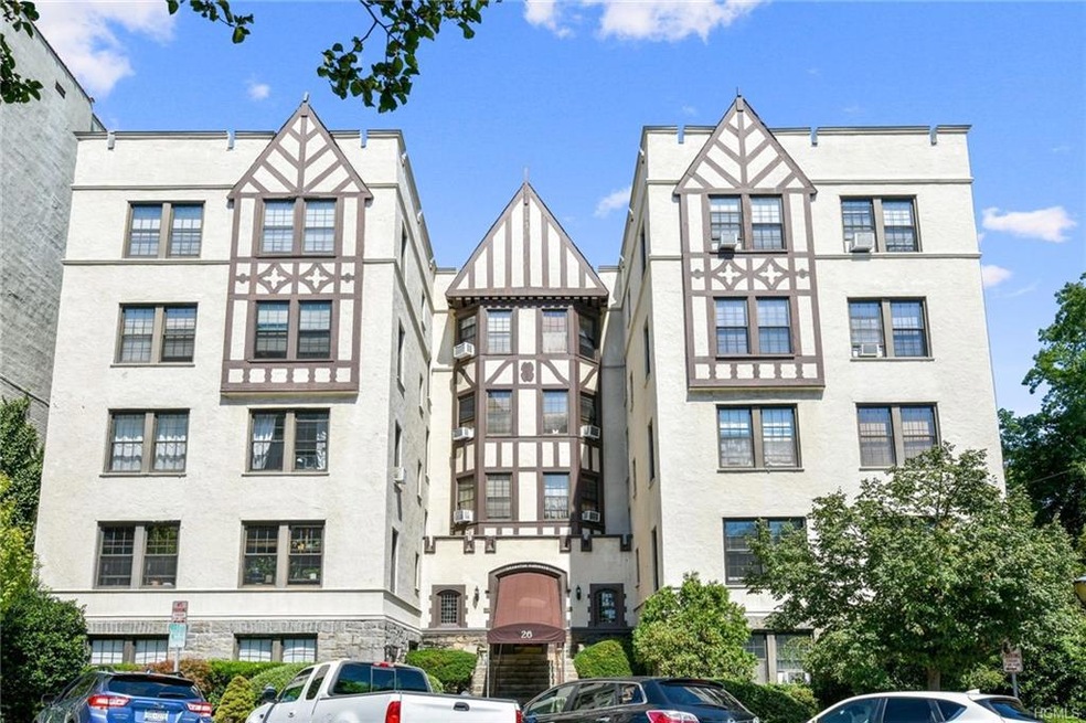 26 Pondfield Rd W unit 1B, Bronxville, NY 10708 - photo 1